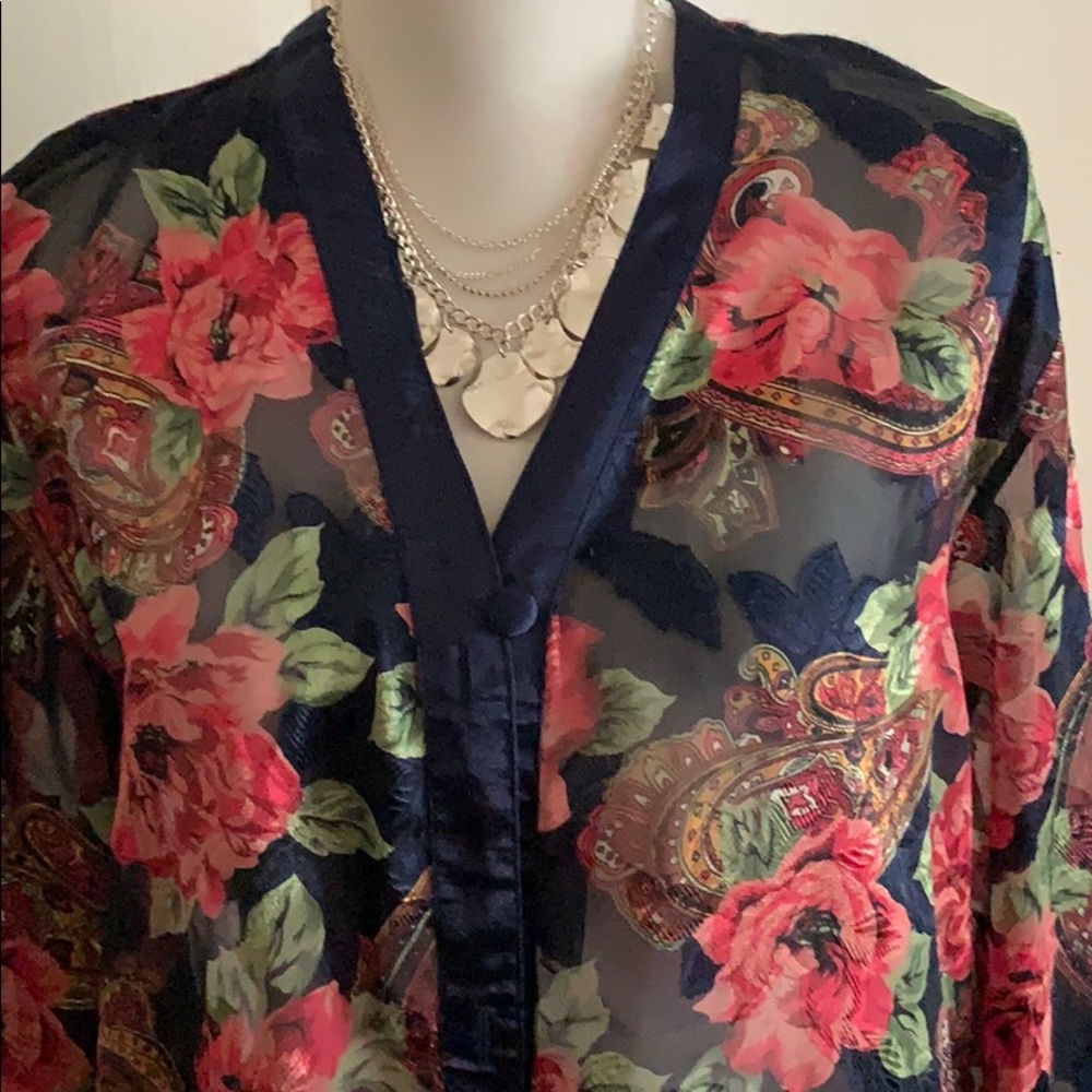 💥Victoria’s Secret Robe- Size P/S💥 - Picture 2 of 7